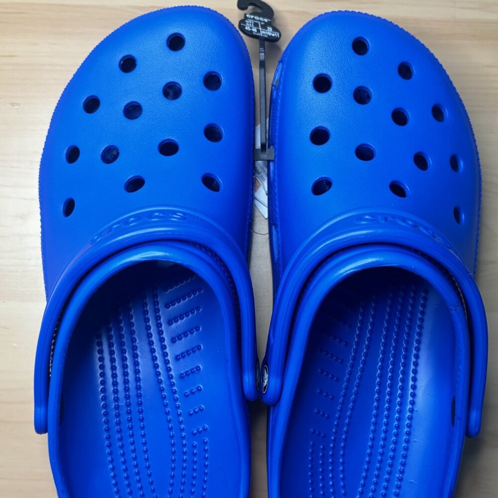 Crocs - Bright Cobalt - Size Men's 11/Women's 13 - Brand New